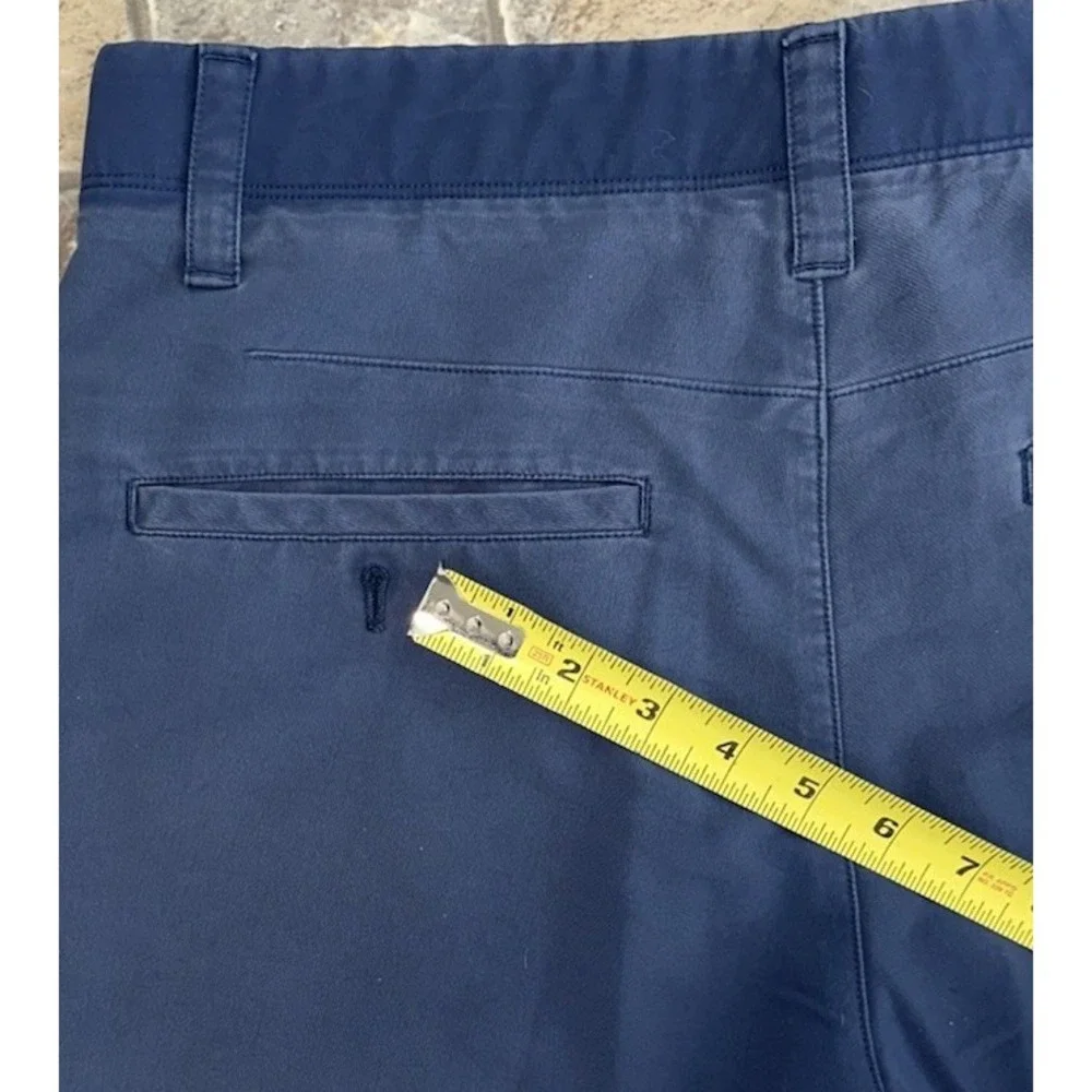 Under Armour Golf Shorts Navy Blue Mens Size‎ 32 Stretch WaistBand
